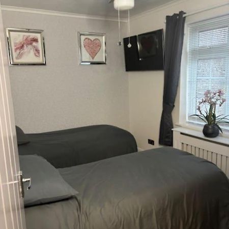 Clarke'S Airbnb Villa Worthing Buitenkant foto