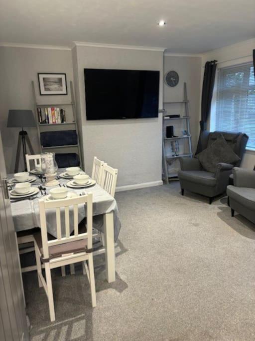 Clarke'S Airbnb Villa Worthing Buitenkant foto